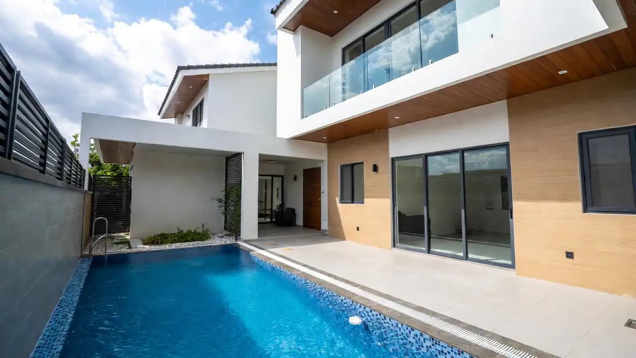 Riverside villa in Thao Dien