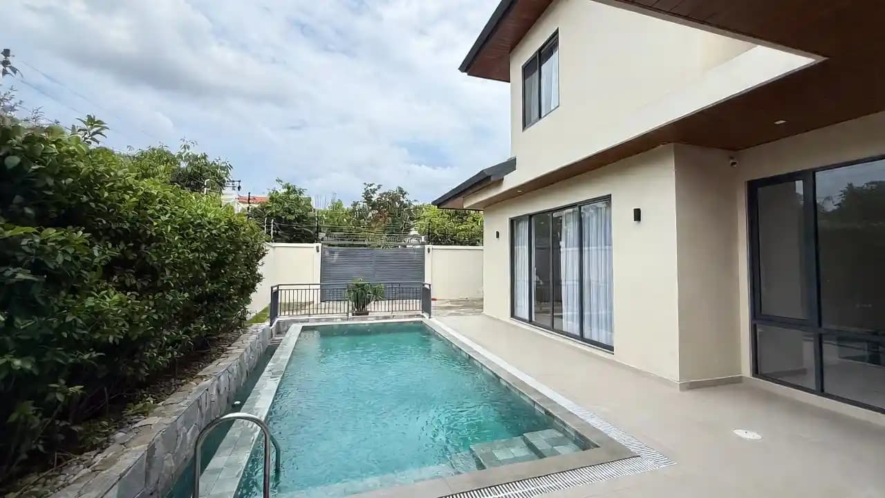 Villa with pool in Phu My Hung